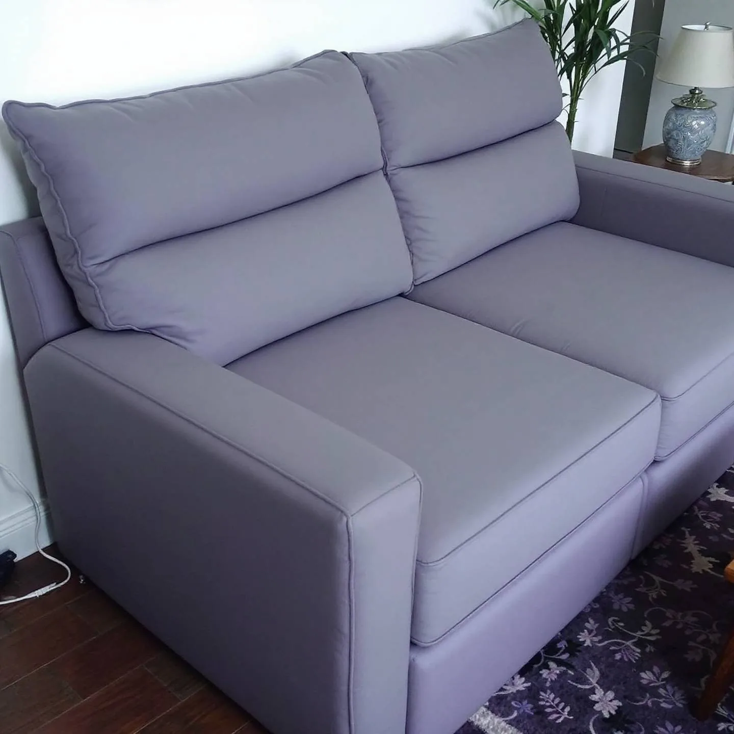 Nettoyer un canapé en microfibre