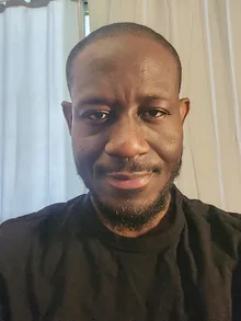 Brice, ménage à domicile à Achères