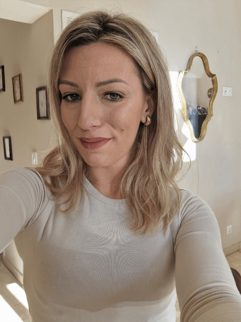 femme de menage Bénesville Cyndel