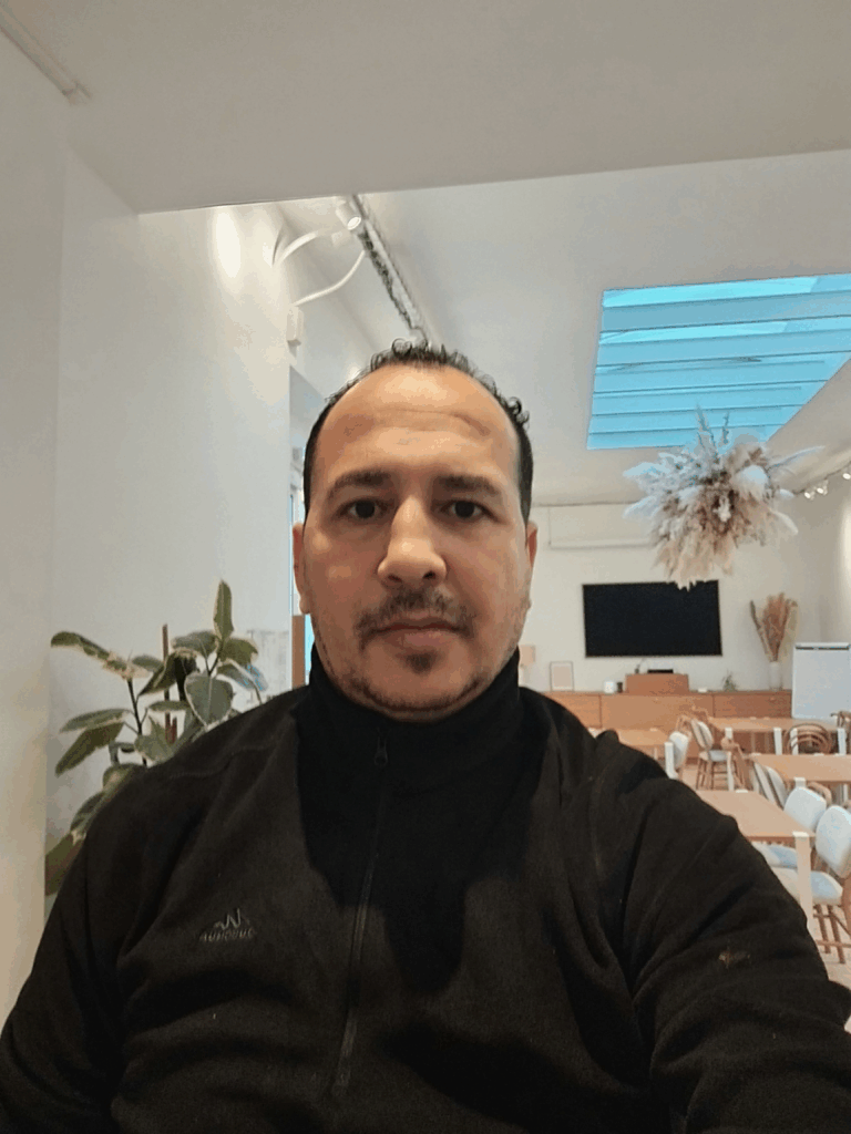 homme de menage Pantin Ferhat