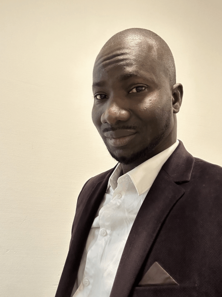 homme de menage paris 18e Younoussa