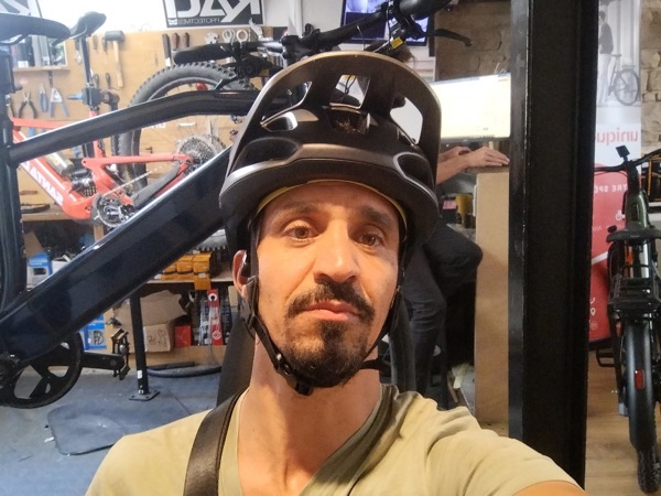 Abdelkrim, ménage à domicile à Villeurbanne