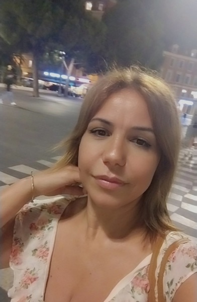 Souad, ménage à domicile à Paris