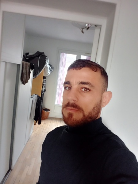 Halim, ménage à domicile à Paris