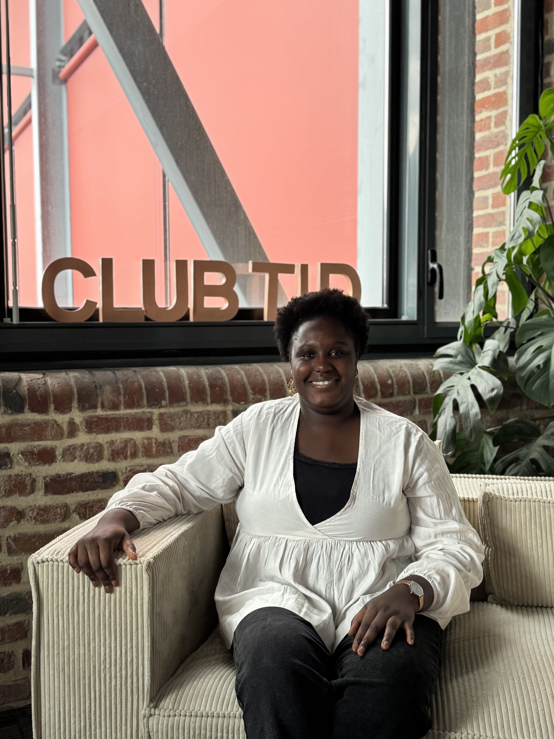 Julie - Relation Tidies CLUB TIDY